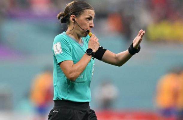 开云平台登录-女性裁判组执法德哥之战 弗拉帕尔书写世界杯历史